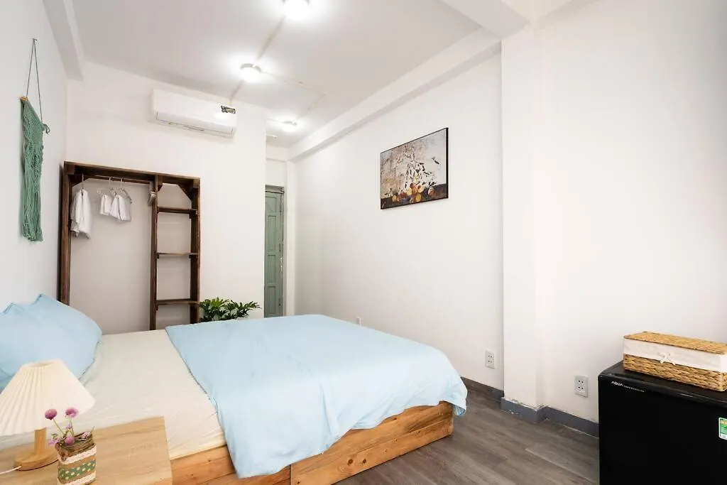 Apartment Chilling Rooftop Flat At District 1 Ho Chi Minh City